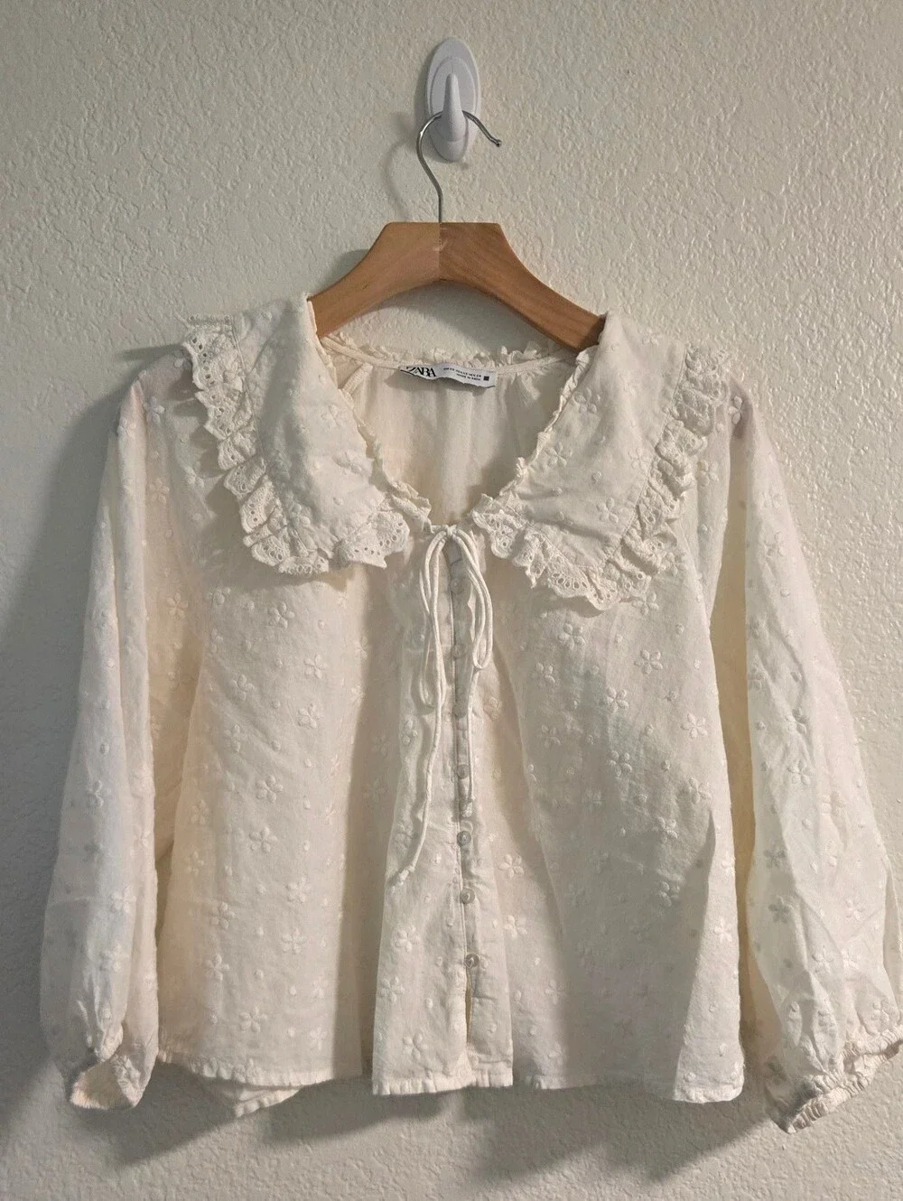 Zara Peter Pan Collar Embroidered Blouse